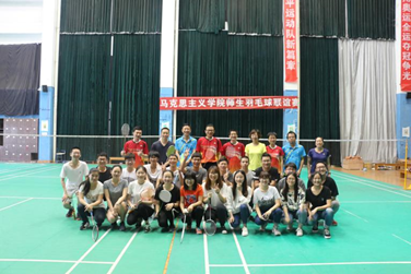 beat365中国唯一官方网站第三届羽毛球师生联谊赛顺利举办