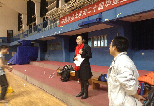 beat365官网师生羽毛球友谊赛顺利举行 beat365官网师生羽毛球友谊赛顺利举行