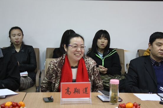 beat365中国唯一官方网站师生座谈会顺利举行